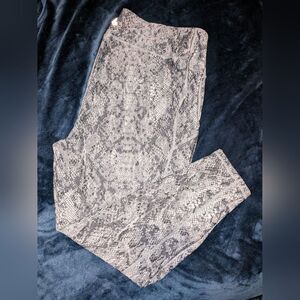 Torrid 4 active workout leggings